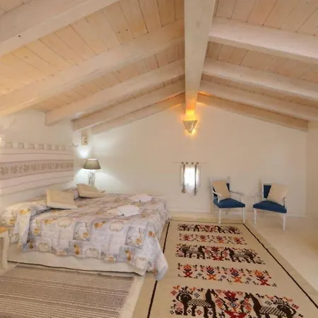 Enga: With Pool, In Front Of The Sea And In The Middle Of Wineyards
