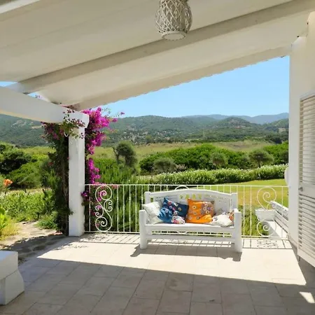 Enga: With Pool, In Front Of The Sea And In The Middle Of Wineyards Villa Badesi